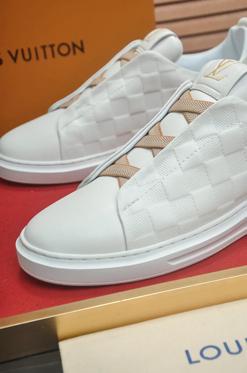 Men's shoes💰460💶【LOUIS VUITTON】Same model from LV.Louis Vuitton official website [satisfied] original single hot model LV original factory cowhide material👑1:1 original plate sheepskin lining, body accessories one to one mold opening💪 counter quality 🙏 Dear friends, if you still worry about wearing matching shoes💋, then these shoes are your best choice🎁🎁! 38-45 (45 is custom-made and cannot be returned or exchanged)